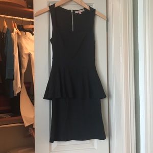 Casual Couture by Green Envelope Black Dress